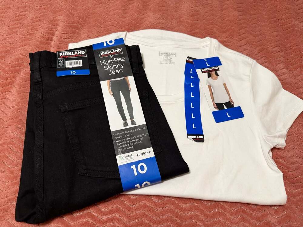 Kirkland Women's High-Rise Skinny Jean & top Size 10 & large